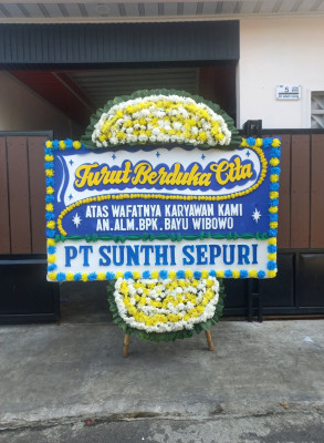 Papan Bunga Duka di Ngadiluwih