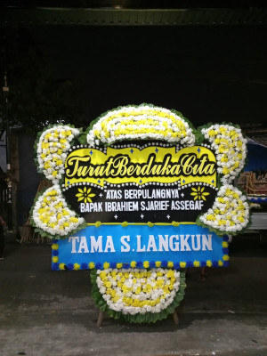 Papan Bunga Duka di Ngadiluwih
